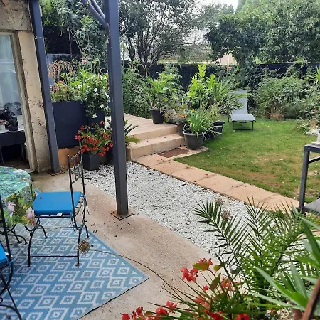 בית נופש Maison Tranquille Dans Centre *