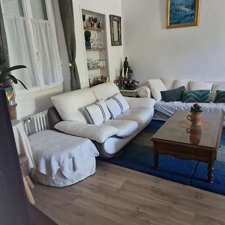 Semesterbostad Maison Tranquille Dans Centre *