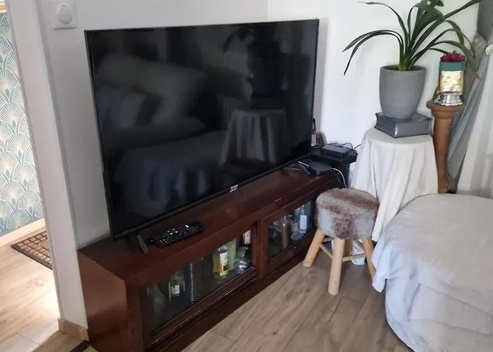 Maison Tranquille Dans Centre 別荘 *