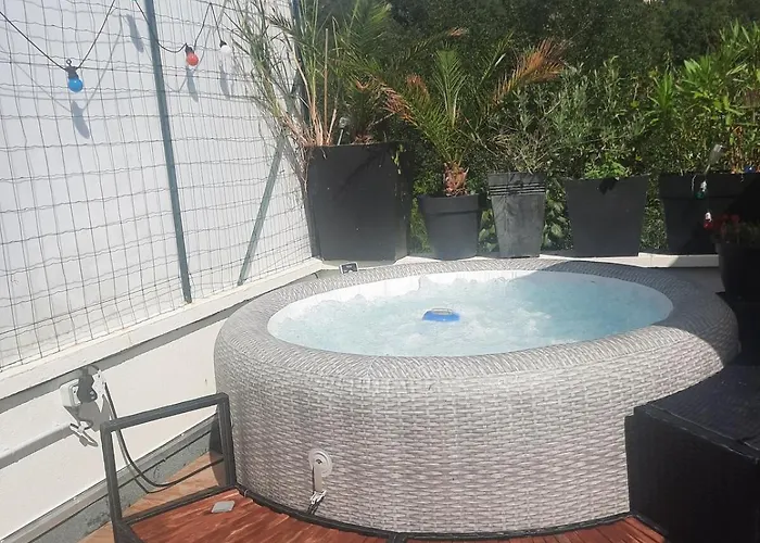 בית נופש Maison Tranquille Dans Centre *